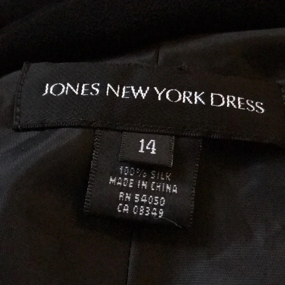 JONES NEW YORK SILK DRESS - Picture 10 of 11